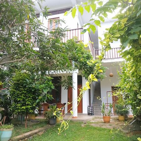 Appartement Hiriketiya Hasmal House à Dikwella Extérieur photo
