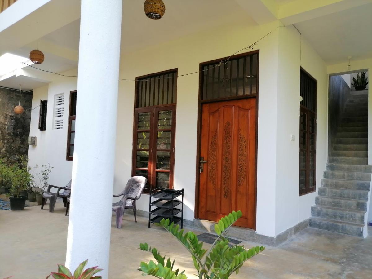 Appartement Hiriketiya Hasmal House à Dikwella Extérieur photo